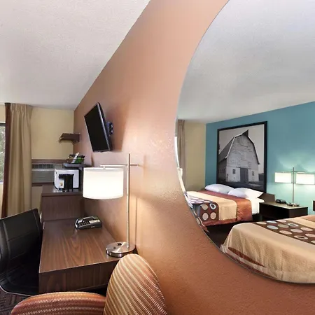 Super 8 By Wyndham Salem
