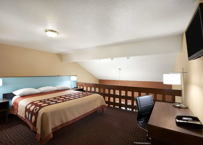 Super 8 By Wyndham Motel 2*